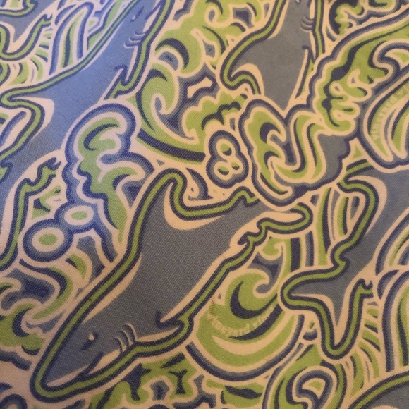 Vineyard Vine mens breaker pant. Shark print. - Picture 6 of 6